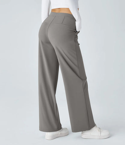 Plissierte dehnbare Stoffhose mit hohem Bund, Seitentaschen und geradem Bein