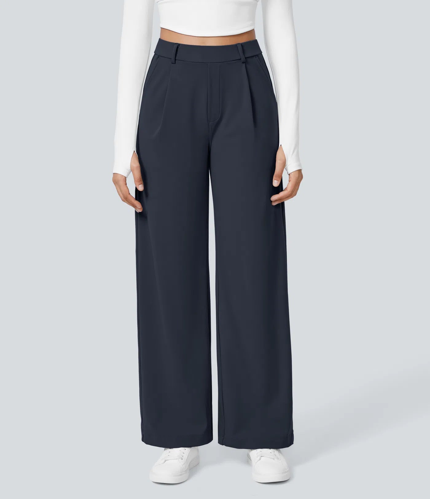 Plissierte dehnbare Stoffhose mit hohem Bund, Seitentaschen und geradem Bein