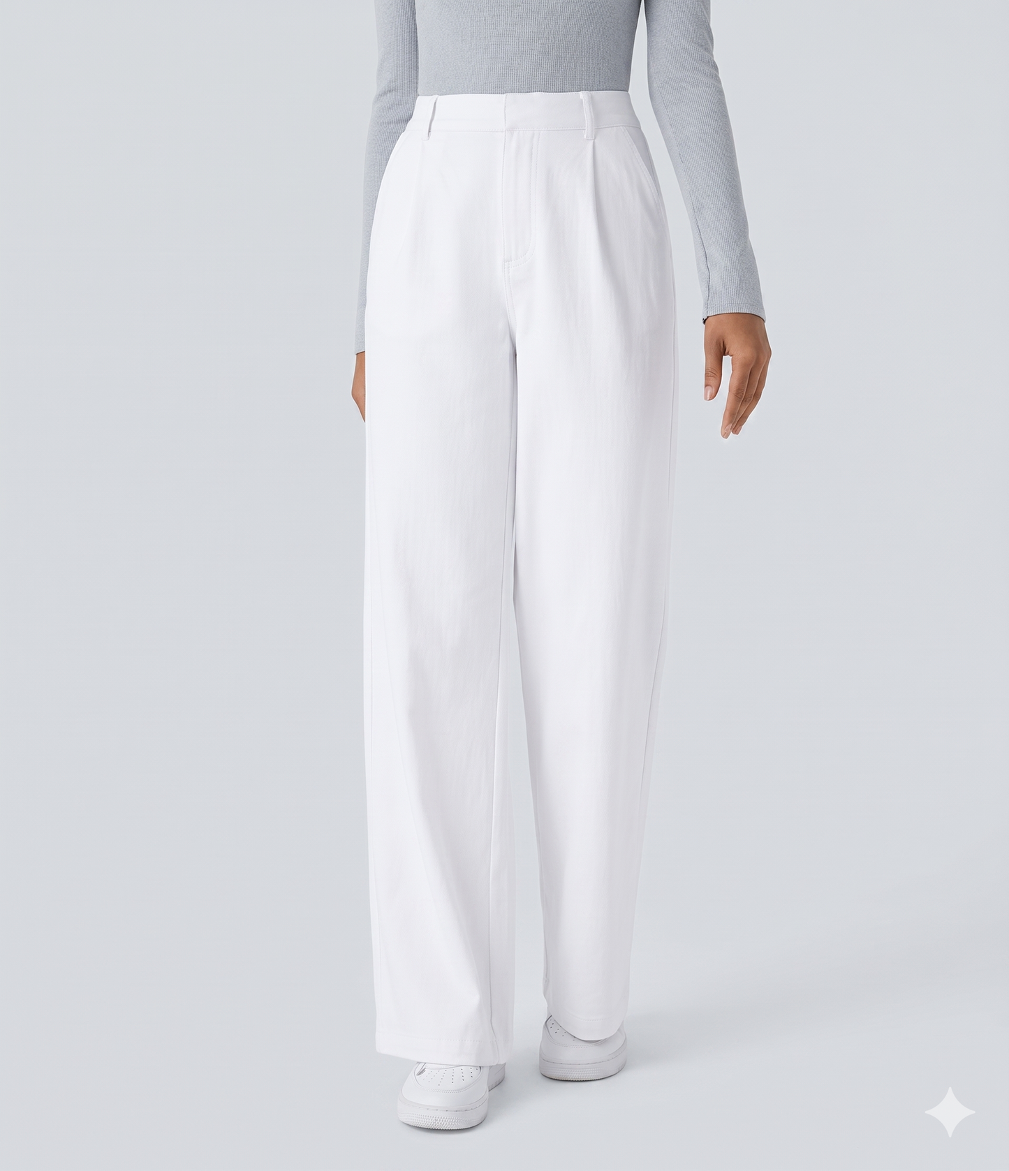 Plissierte dehnbare Stoffhose mit hohem Bund, Seitentaschen und geradem Bein